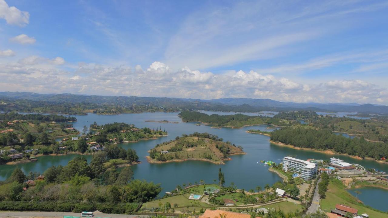 Hotel Zocalo Campestre Guatape Exterior photo